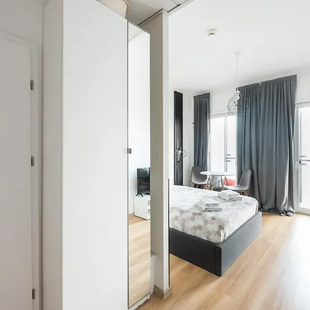 Wola Expo View By Bookinghost Apartamento